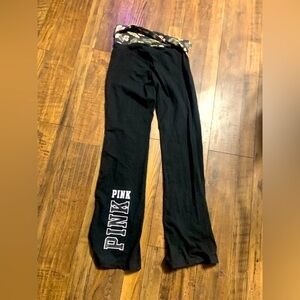 Black PINK Yoga Pants fold over tropical print Victoria’s Secret M spring casual